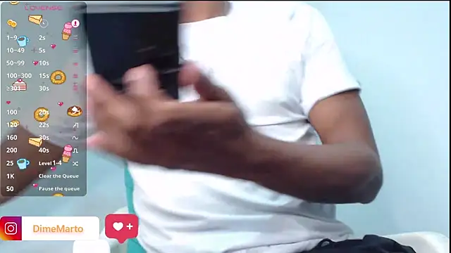 Snapshot of mike_black_22 chatting on November 18, 2025, 3:27 pm mike black 22 online show from November 18, 2025, 3:27 pm