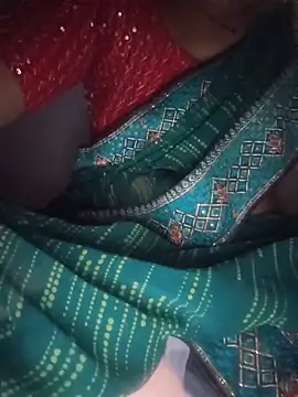 Snapshot of indianhotwife639 chatting on July 8, 2026, 5:28 pm indianhotwife639 online show from July 8, 2026, 5:28 pm