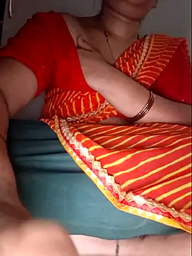 Snapshot of indianhotwife639 chatting on July 25, 2026, 5:43 pm indianhotwife639 online show from July 25, 2026, 5:43 pm