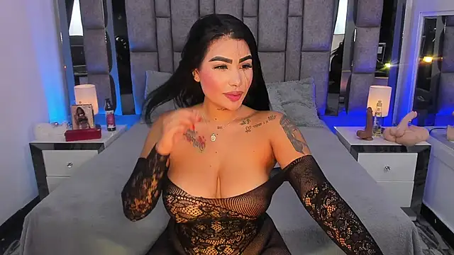 Snapshot of MaddyGray_ chatting on November 5, 2025, 7:25 pm MaddyGray online show from November 5, 2025, 7:25 pm