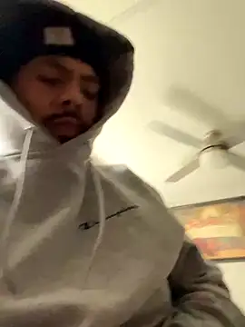 Snapshot of Bbrn69official chatting on October 30, 2025, 6:52 pm Bbrn69official online show from October 30, 2025, 6:52 pm