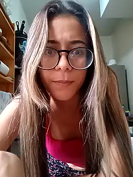 vivizinha27 online show from May 31, 2026, 7:26 pm