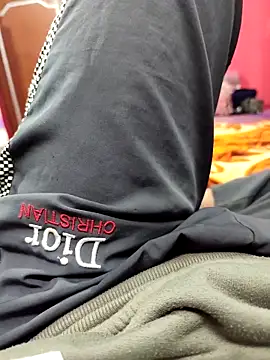 Snapshot of mannu11223 chatting on December 5, 2025, 10:24 am mannu11223 online show from December 5, 2025, 10:24 am