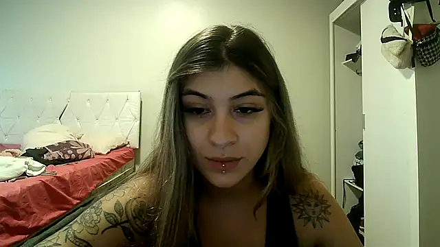 Becca B online show from February 12, 2026, 7:53 pm