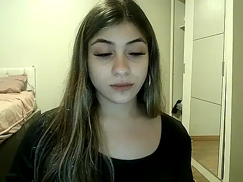 Becca B online show from April 23, 2026, 9:50 pm