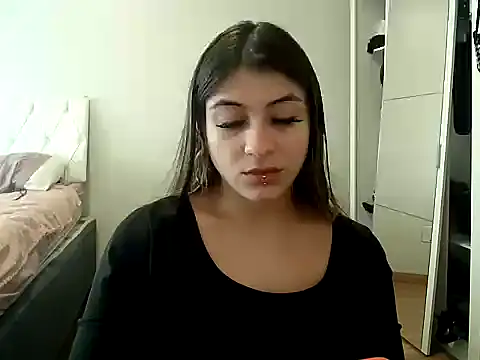 Becca B online show from May 3, 2026, 6:58 pm