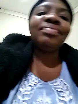 Snapshot of VoluptuousXX5 chatting on November 11, 2025, 7:52 am VoluptuousXX5 online show from November 11, 2025, 7:52 am