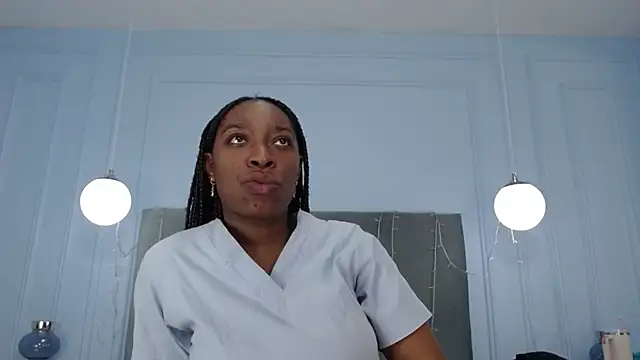 Snapshot of NatashaSilver chatting on September 17, 2025, 2:30 pm NatashaSilver online show from September 17, 2025, 2:30 pm