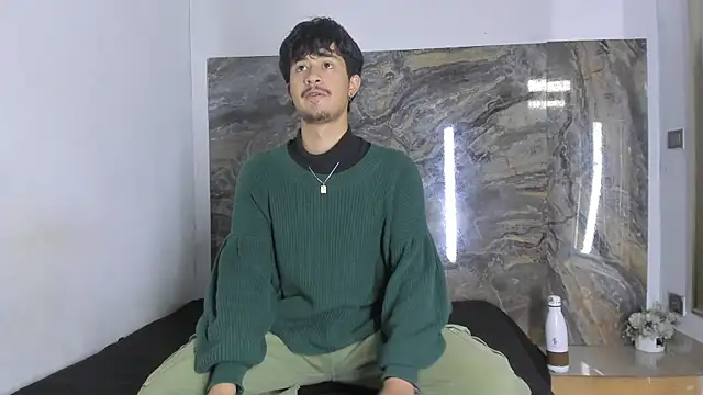 Snapshot of DimitriDeluxe chatting on October 12, 2025, 12:48 pm DimitriDeluxe online show from October 12, 2025, 12:48 pm