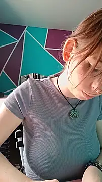 LadyFreyna online show from April 21, 2026, 4:56 pm