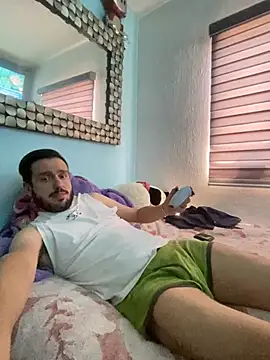 Alexitho25 online show from May 1, 2026, 9:19 pm