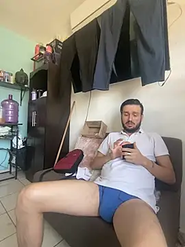 Alexitho25 online show from June 24, 2026, 9:36 pm