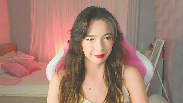 Snapshot of yuna_sunshy chatting on October 22, 2025, 11:26 pm yuna sunshy online show from October 22, 2025, 11:26 pm