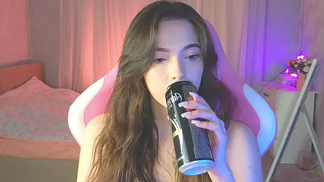 Snapshot of yuna_sunshy chatting on November 27, 2025, 12:56 am yuna sunshy online show from November 27, 2025, 12:56 am