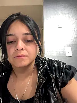 Emily Rivers  online show from October 3, 2025, 1:19 pm