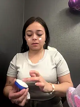 Emily Rivers  online show from January 19, 2026, 1:15 pm