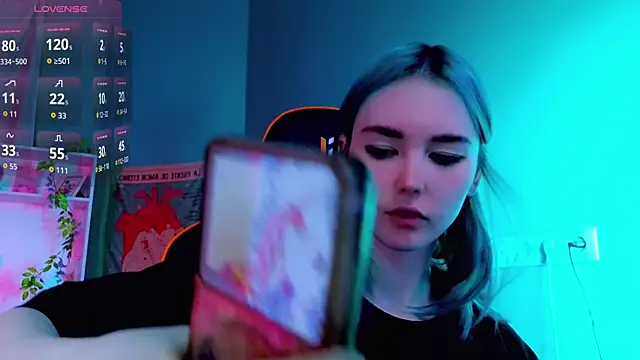 Kiara Dream online show from September 18, 2025, 8:55 pm