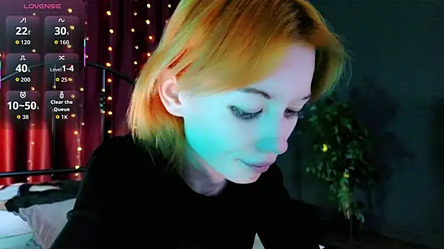 Kiara Dream online show from July 8, 2026, 11:42 pm