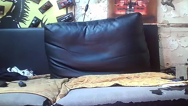 lovehairymature90 online show from November 28, 2025, 12:52 pm