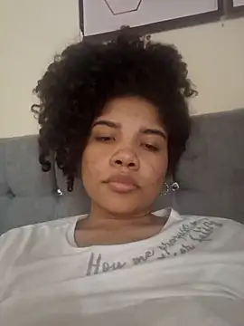 Snapshot of madelene chatting on December 26, 2024, 5:04 am madelene online show from December 26, 2024, 5:04 am