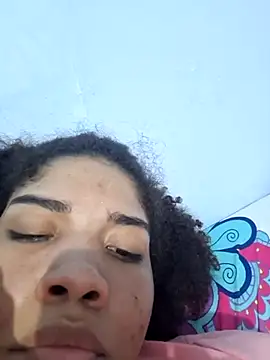 Snapshot of madelene chatting on January 1, 2025, 8:24 am madelene online show from January 1, 2025, 8:24 am