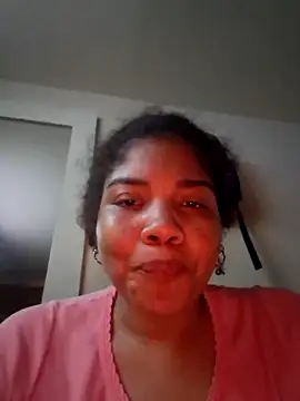 Snapshot of madelene chatting on February 18, 2025, 4:37 am madelene online show from February 18, 2025, 4:37 am