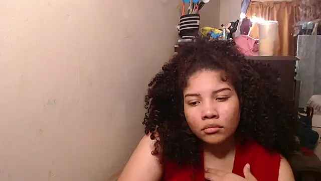 Snapshot of madelene chatting on September 13, 2025, 12:10 am madelene online show from September 13, 2025, 12:10 am