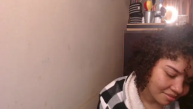 Snapshot of madelene chatting on October 6, 2025, 1:36 am madelene online show from October 6, 2025, 1:36 am