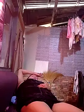 SexyHottMom online show from October 22, 2025, 12:33 am