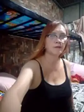 SexyHottMom online show from April 23, 2026, 11:09 am