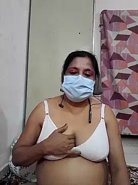 mature mimi online show from February 2, 2026, 5:33 pm