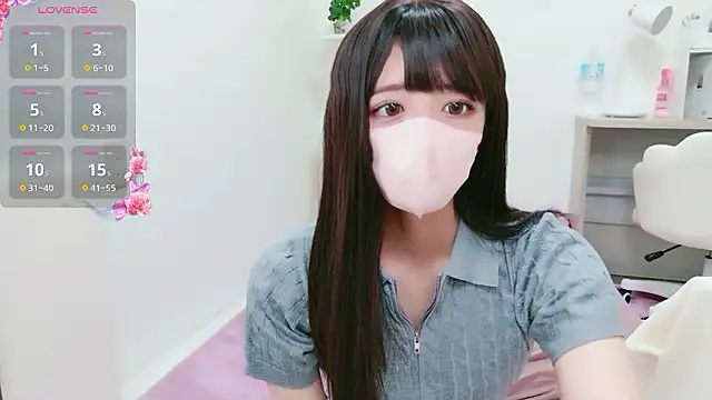 Reina Fcup online show from June 28, 2026, 3:34 am