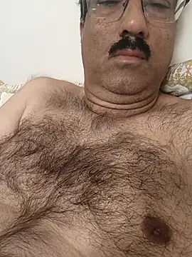 moonflower25 online show from October 6, 2025, 12:19 am