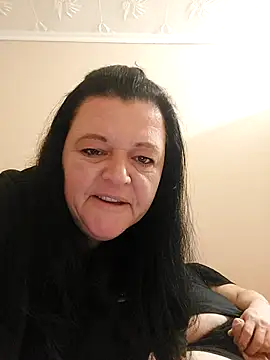 Snapshot of BlacReign chatting on October 2, 2025, 6:48 pm BlacReign online show from October 2, 2025, 6:48 pm