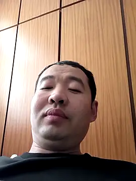 huanhuanaaaaa online show from November 26, 2025, 3:18 am