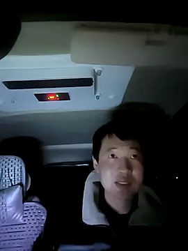 huanhuanaaaaa online show from February 5, 2026, 1:05 pm