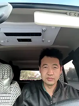 huanhuanaaaaa online show from April 27, 2026, 10:52 pm