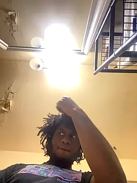 Snapshot of ThickDic28 chatting on October 10, 2025, 12:31 am ThickDic28 online show from October 10, 2025, 12:31 am