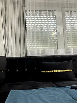 Snapshot of Emilia_Mausi chatting on September 24, 2025, 12:30 pm Emilia Mausi online show from September 24, 2025, 12:30 pm