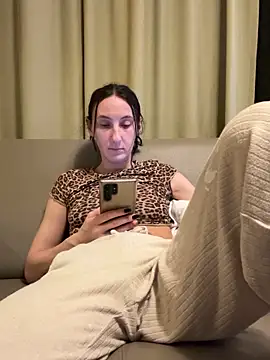 Snapshot of Emilia_Mausi chatting on February 11, 2026, 8:25 pm Emilia Mausi online show from February 11, 2026, 8:25 pm