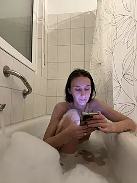 Snapshot of Emilia_Mausi chatting on February 19, 2026, 8:16 pm Emilia Mausi online show from February 19, 2026, 8:16 pm