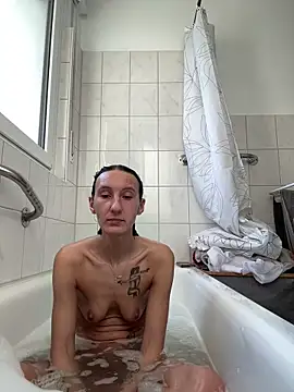 Snapshot of Emilia_Mausi chatting on February 27, 2026, 7:19 am Emilia Mausi online show from February 27, 2026, 7:19 am