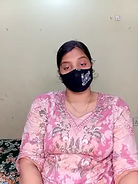 Rose-luckey online show from February 5, 2026, 6:12 pm