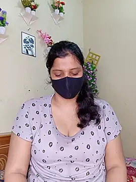 Rose-luckey online show from July 1, 2026, 2:07 pm
