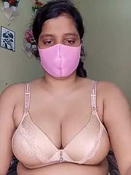 Rose-luckey online show from July 27, 2026, 1:40 pm