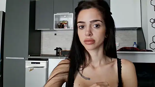 gglingeriee online show from October 26, 2025, 10:54 am