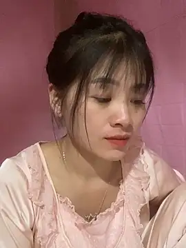 One-nice online show from November 21, 2025, 1:32 pm