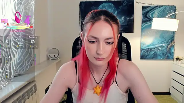 Snapshot of EasterBlink chatting on October 3, 2025, 12:13 pm EasterBlink online show from October 3, 2025, 12:13 pm