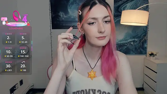 Snapshot of EasterBlink chatting on October 18, 2025, 11:11 am EasterBlink online show from October 18, 2025, 11:11 am