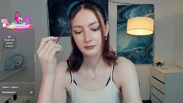 Snapshot of EasterBlink chatting on November 5, 2025, 10:59 am EasterBlink online show from November 5, 2025, 10:59 am